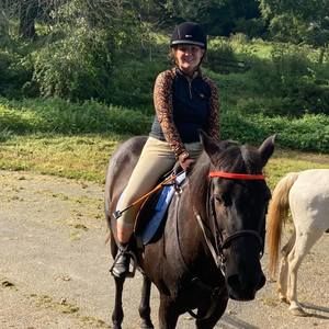 Meet your Posher, Caroline